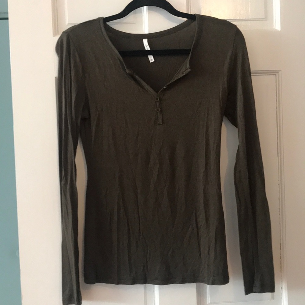 Active USA long sleeve